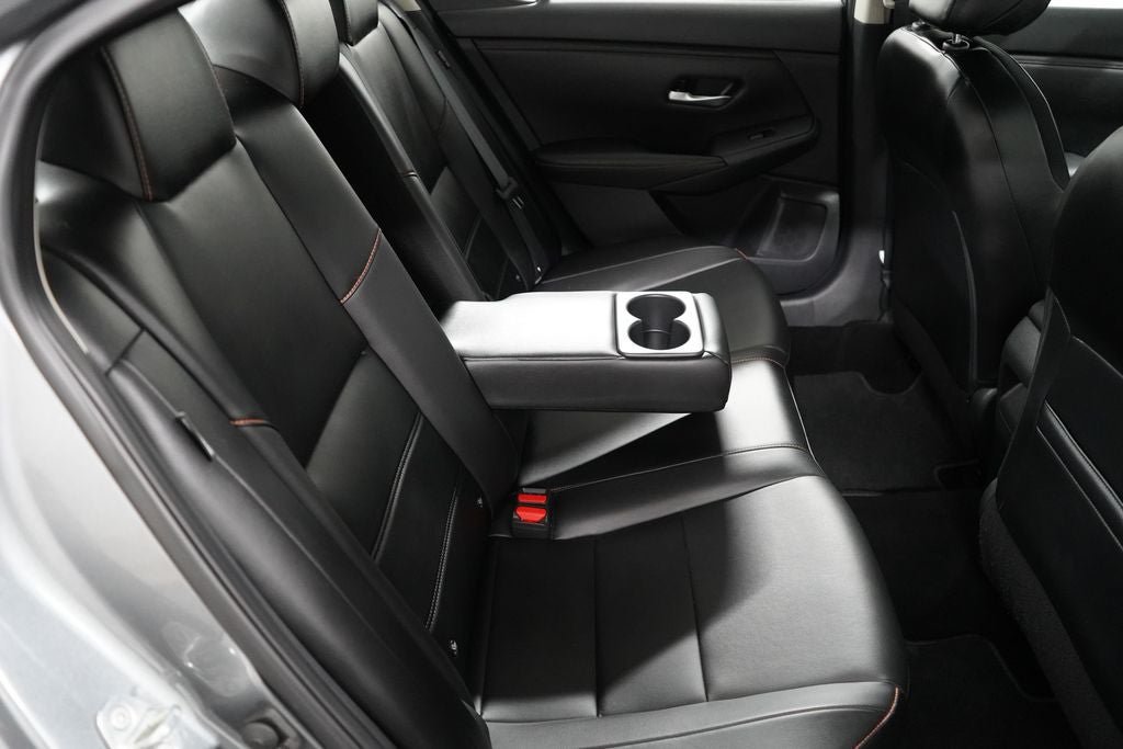 Used 2023 Nissan Sentra SR w/ SR Premium Package FWD image 26