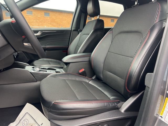Certified 2024 Ford Escape ST-Line Select w/ Tech Pack #1 image 19