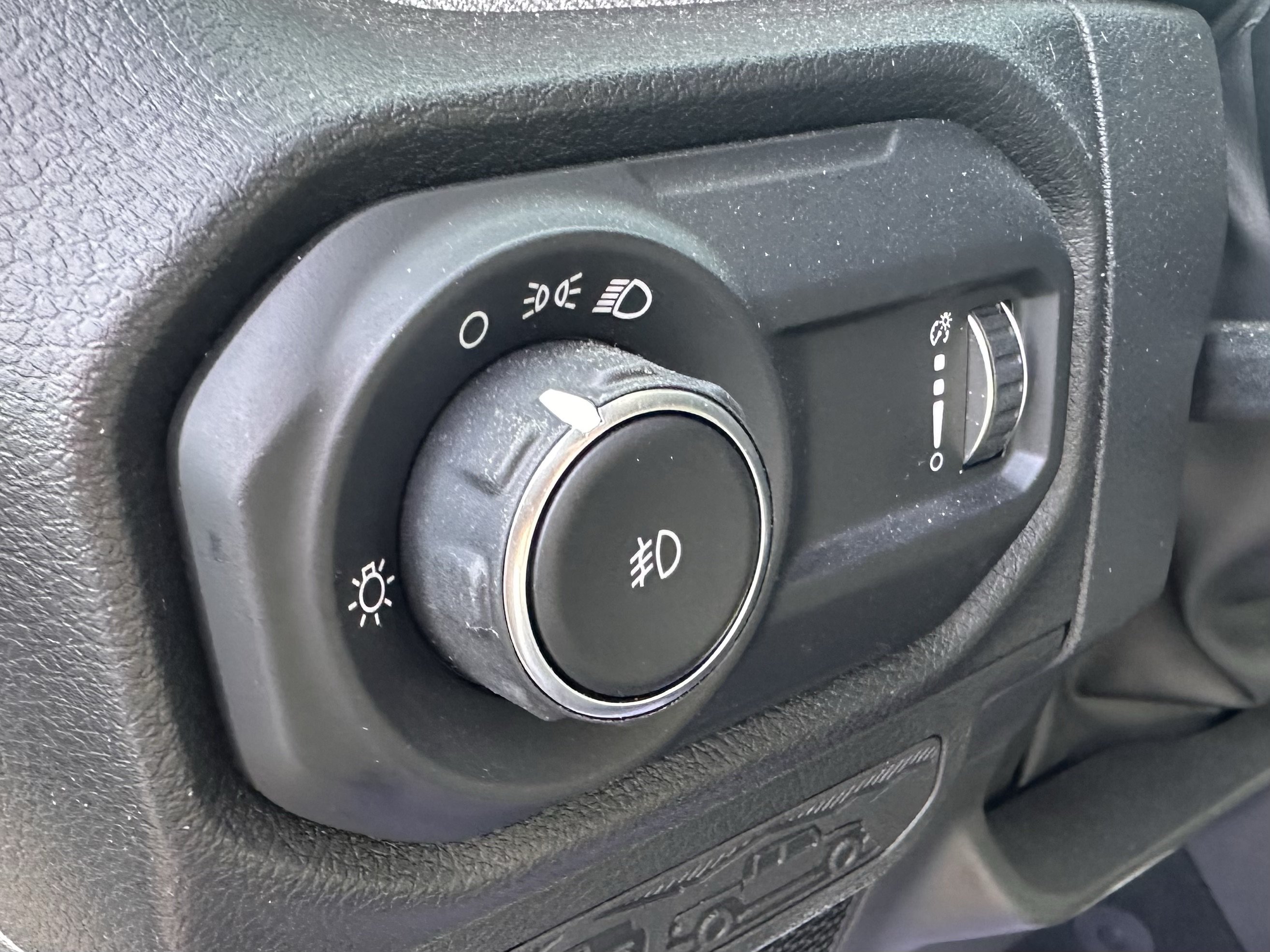 Used 2024 Jeep Wrangler Sport AWD/4WD image 16