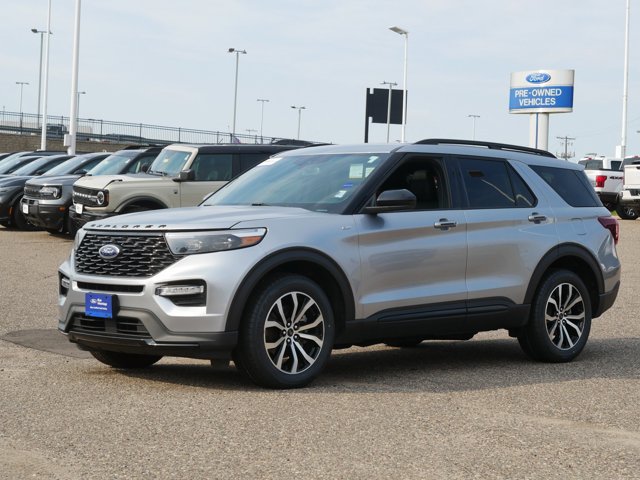 Certified 2024 Ford Explorer ST-Line w/ Class IV Trailer Tow Package AWD/4WD image 7