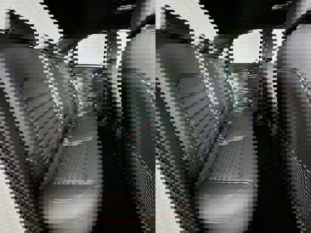 Used 2023 Kia Forte GT image 33