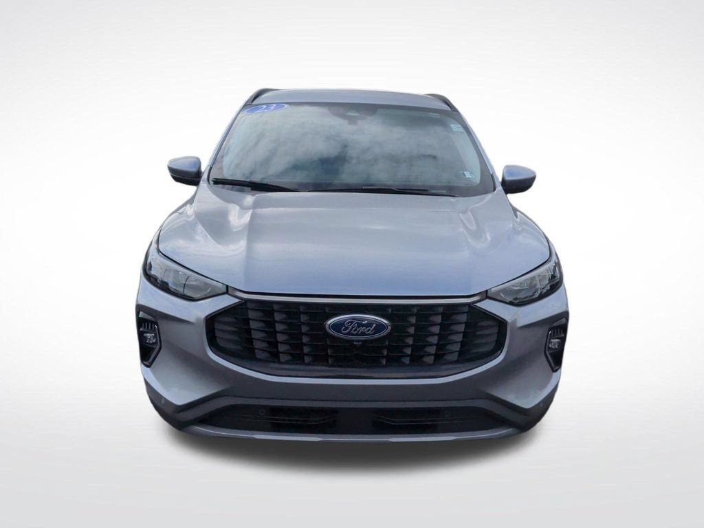 Certified 2023 Ford Escape Platinum AWD/4WD image 2