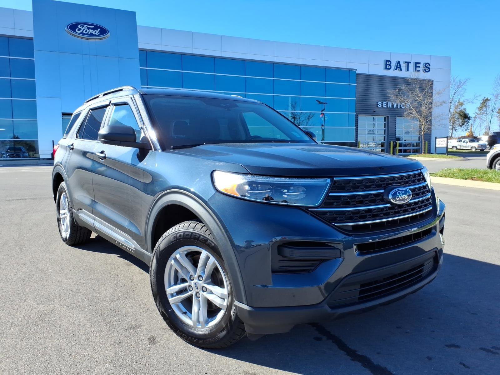 Certified 2023 Ford Explorer XLT w/ Class IV Trailer Tow Package image 7