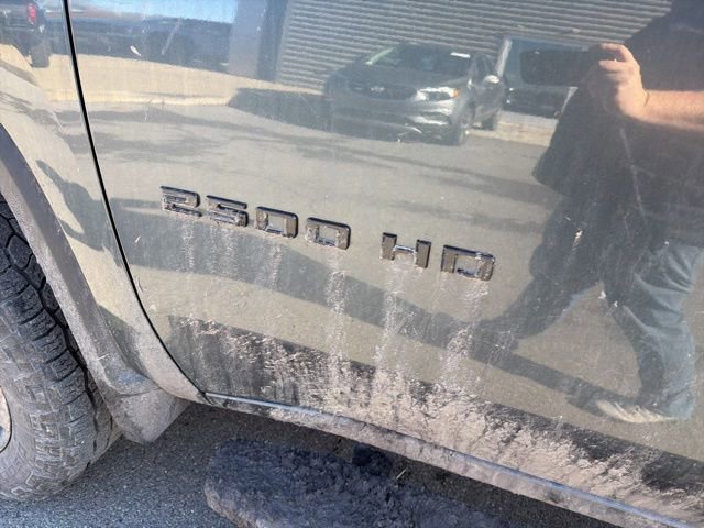 Used 2020 Chevrolet Silverado 2500 Custom w/ Custom Value Package image 8