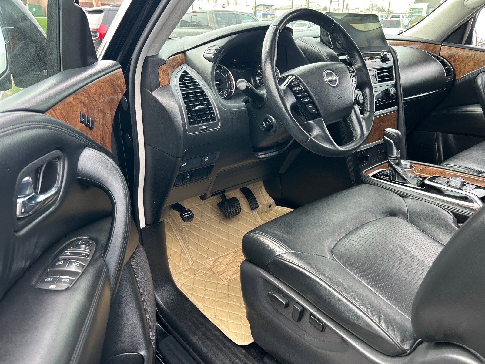 Used 2022 Nissan Armada SL image 6