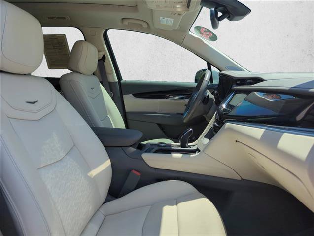 Used 2024 Cadillac XT6 Premium Luxury FWD image 25