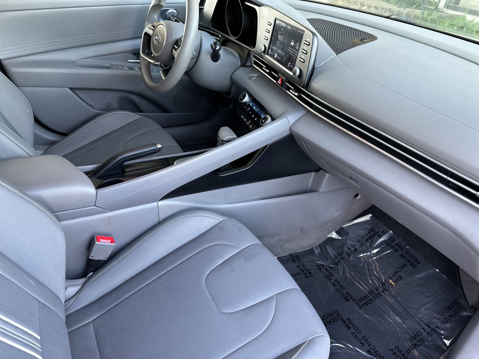 Used 2021 Hyundai Elantra SEL image 15