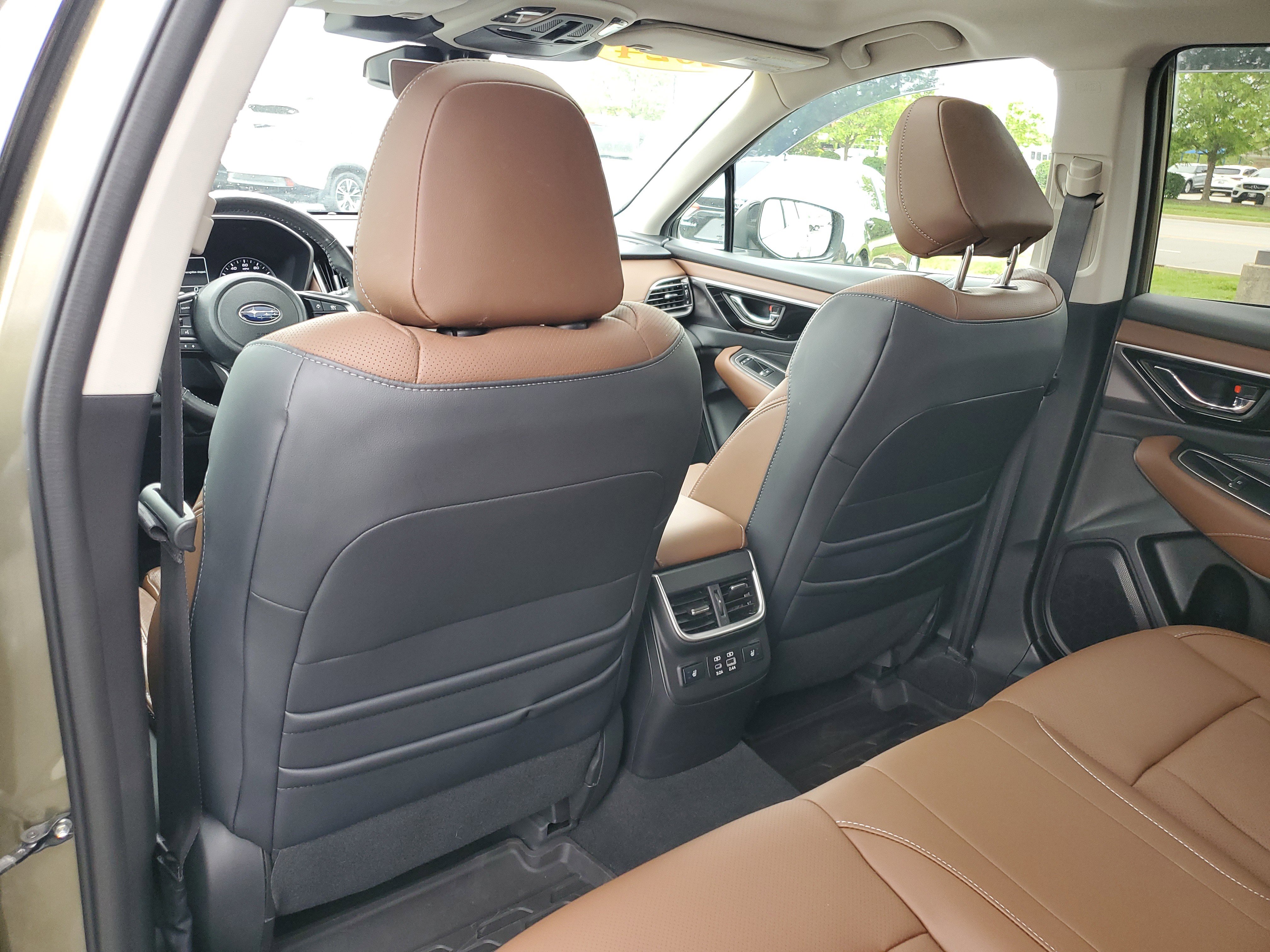 Used 2024 Subaru Outback Touring AWD/4WD image 17