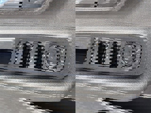 Used 2024 GMC Terrain SLE image 15