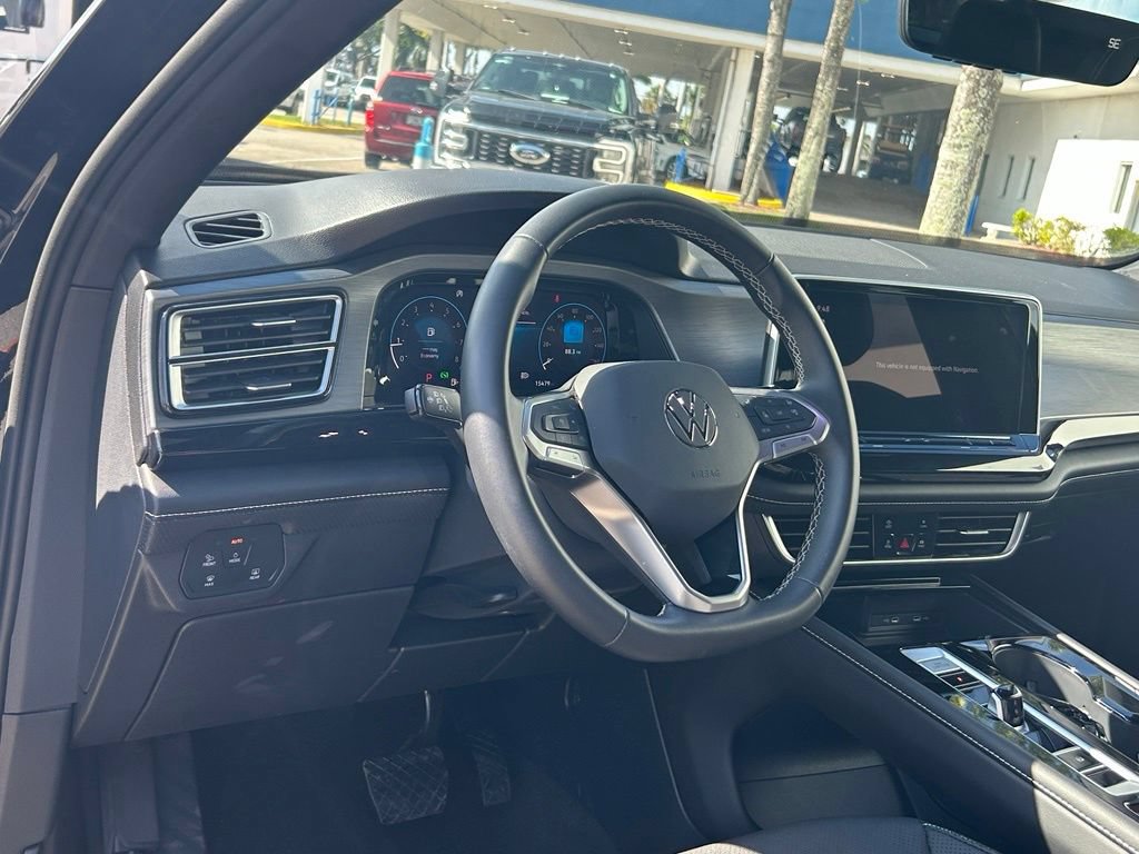 Used 2026 Volkswagen Atlas Cross Sport SE FWD image 30