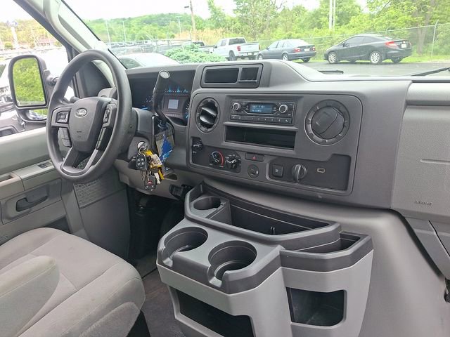 Certified 2023 Ford E-450 and Econoline 450 Super Duty w/ Power Windows & Locks Group RWD image 18