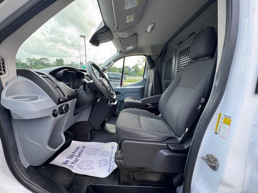 Certified 2019 Ford Transit 250 130 Low Roof RWD image 10