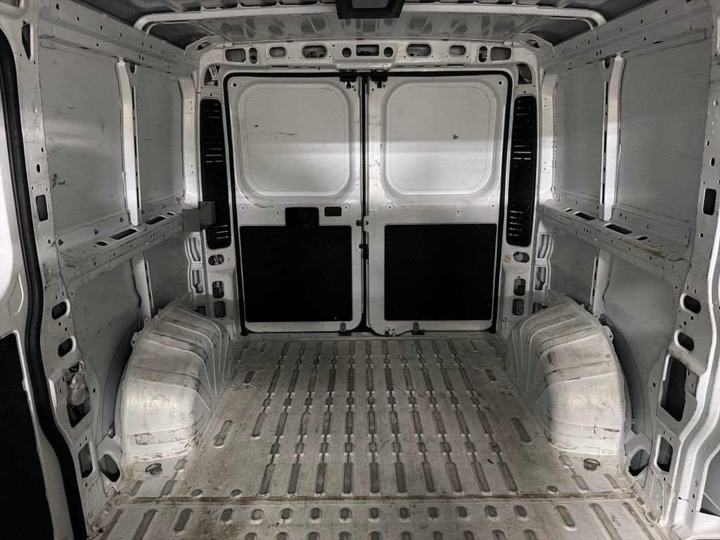 Used 2025 RAM ProMaster 2500 w/ Convenience Group FWD image 29