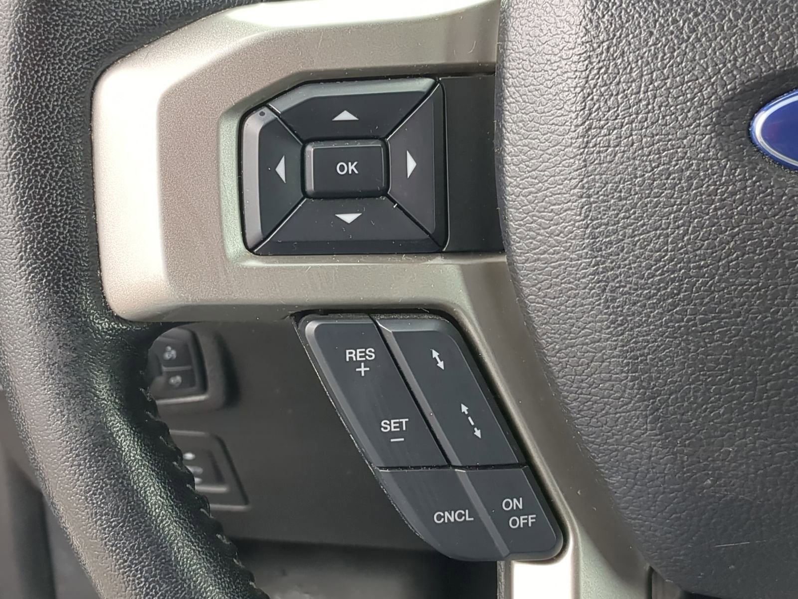 Certified 2020 Ford F150 Lariat w/ Equipment Group 502A Luxury image 30