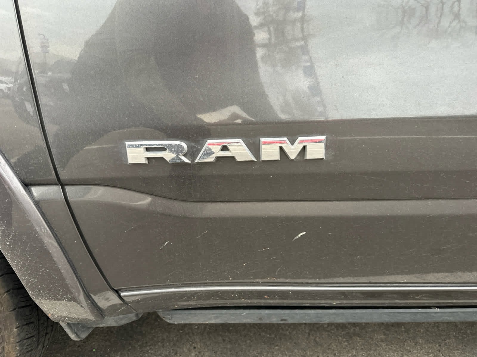 Used 2022 RAM 1500 Laramie w/ Laramie Southwest Edition image 4