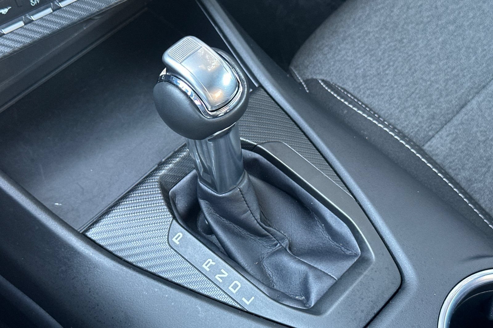 Certified 2025 Ford Mustang Coupe RWD image 32
