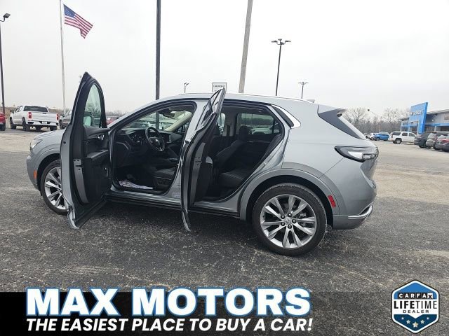 Used 2023 Buick Envision Avenir image 2