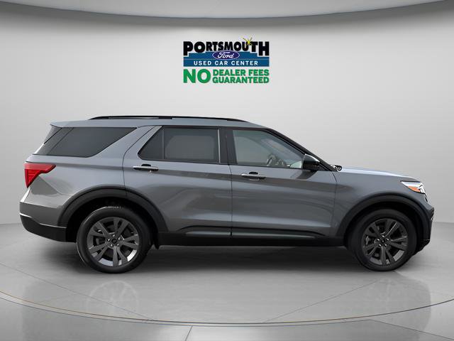 Certified 2022 Ford Explorer XLT w/ Equipment Group 202A image 6