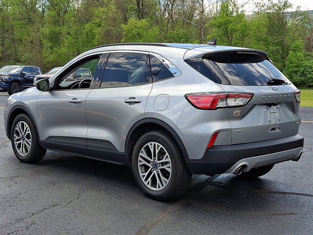 Certified 2022 Ford Escape SEL w/ Technology Package AWD/4WD image 4