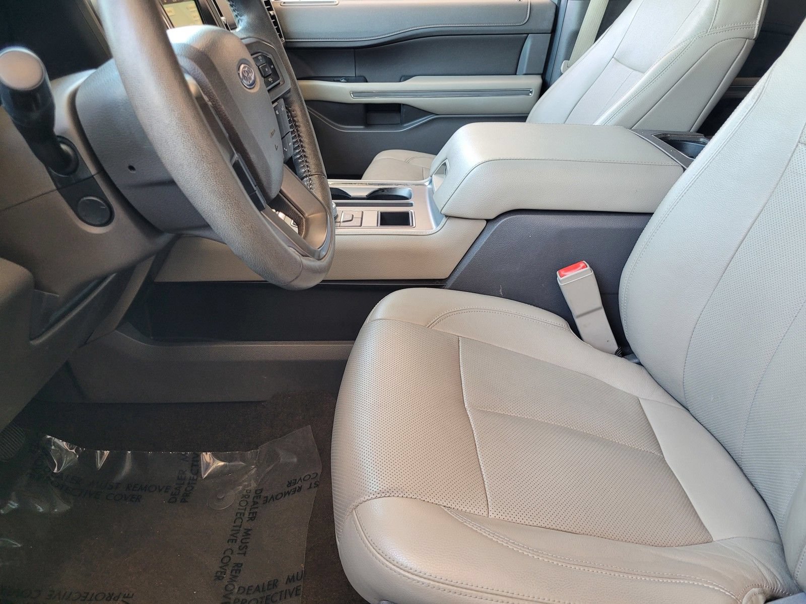Certified 2018 Ford Expedition XLT w/ Equipment Group 202A RWD image 21