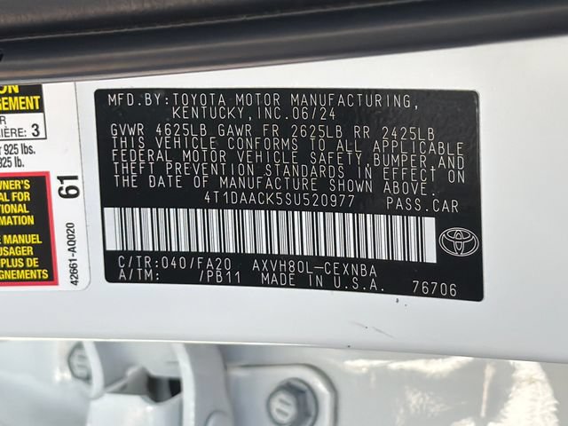 Used 2025 Toyota Camry LE FWD image 25
