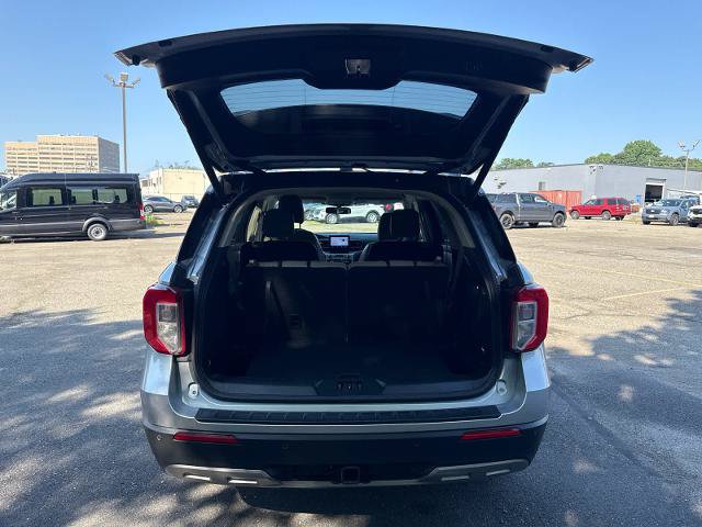 Certified 2023 Ford Explorer XLT w/ Equipment Group 202A AWD/4WD image 10