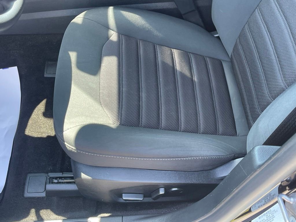 Certified 2020 Ford Fusion SE FWD image 25
