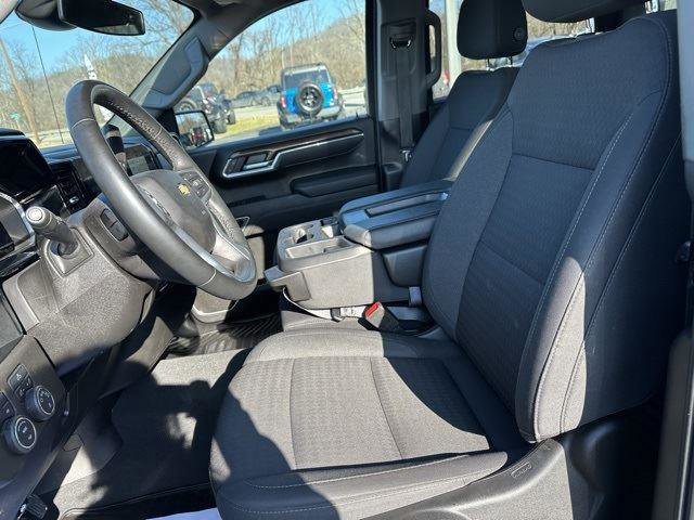 Used 2025 Chevrolet Silverado 1500 LT image 14