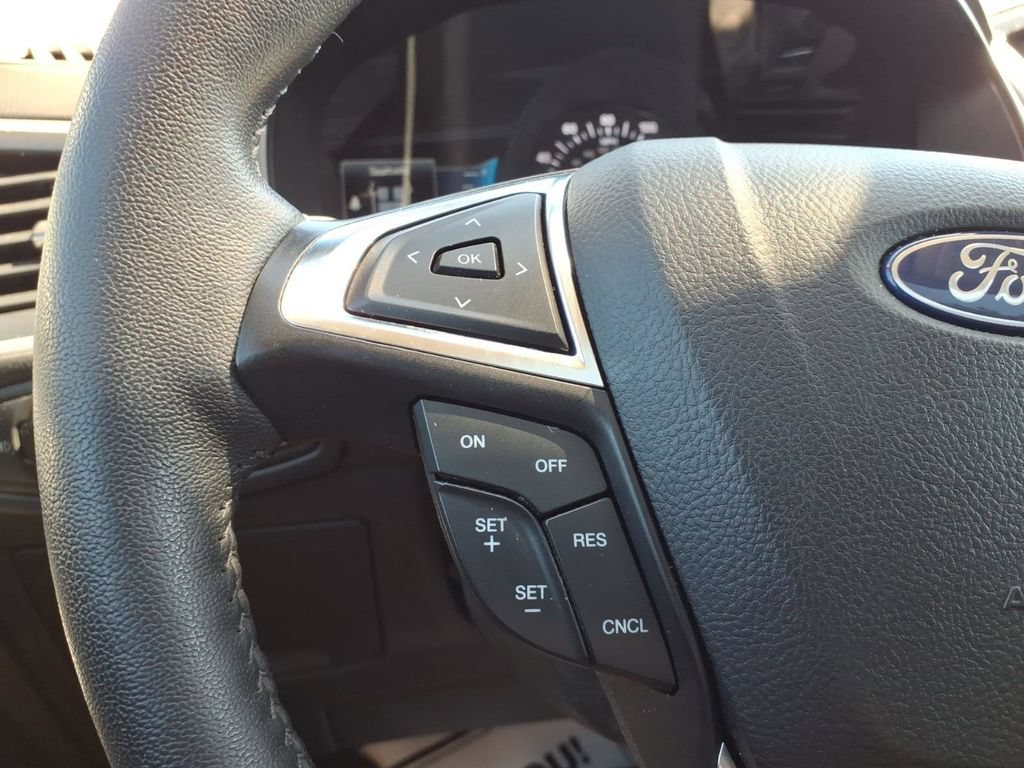 Certified 2024 Ford Edge SEL w/ Convenience Package AWD/4WD image 16