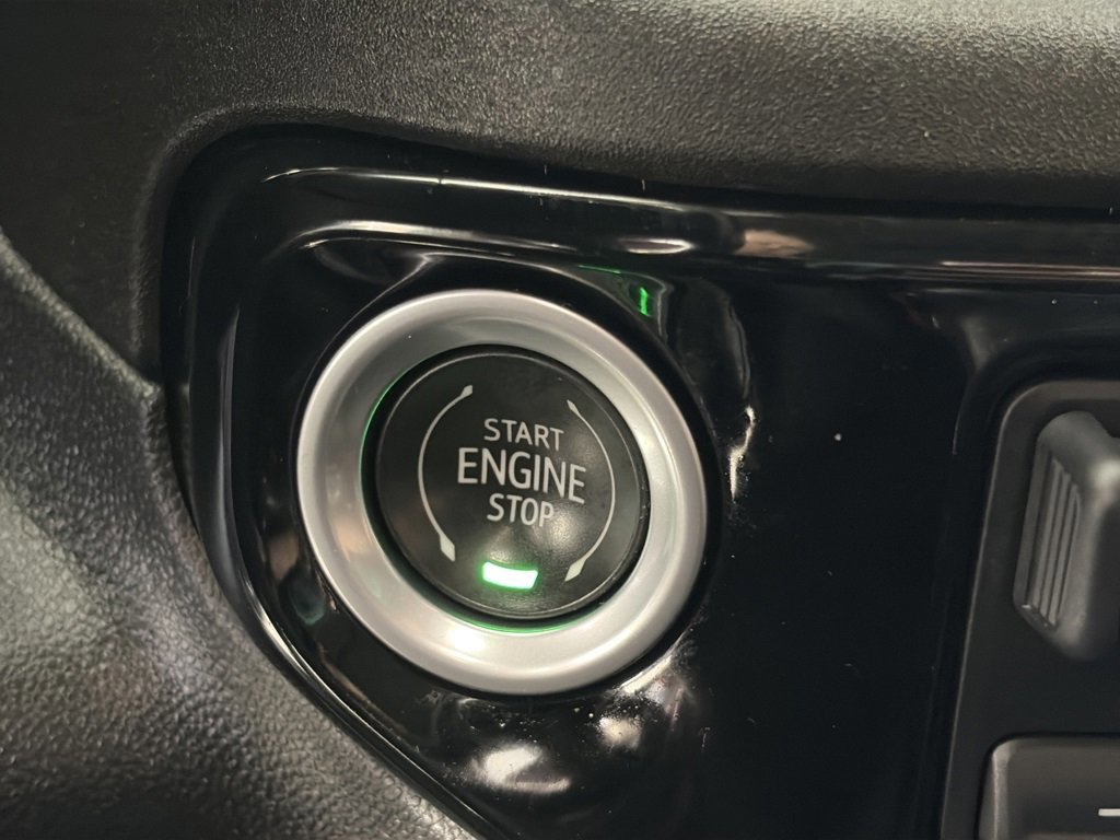 Used 2023 GMC Sierra 1500 SLE w/ Preferred Package image 23