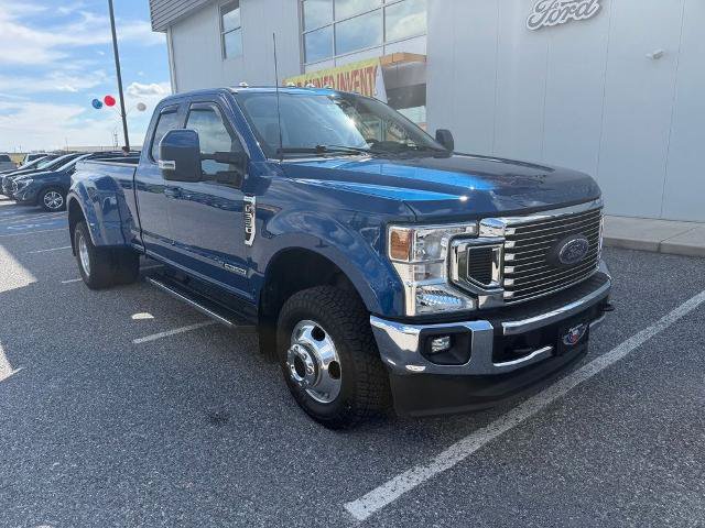 Certified 2022 Ford F350 Lariat AWD/4WD image 2