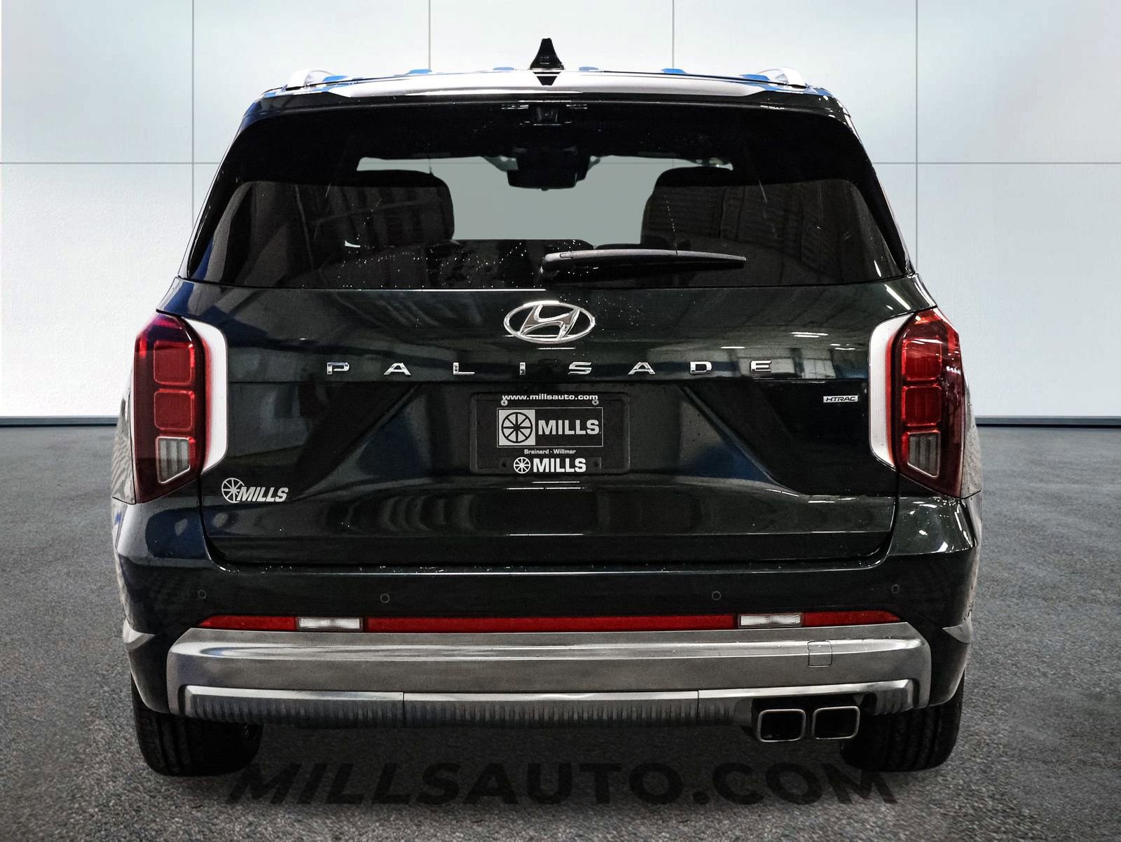 Used 2024 Hyundai Palisade Calligraphy image 4