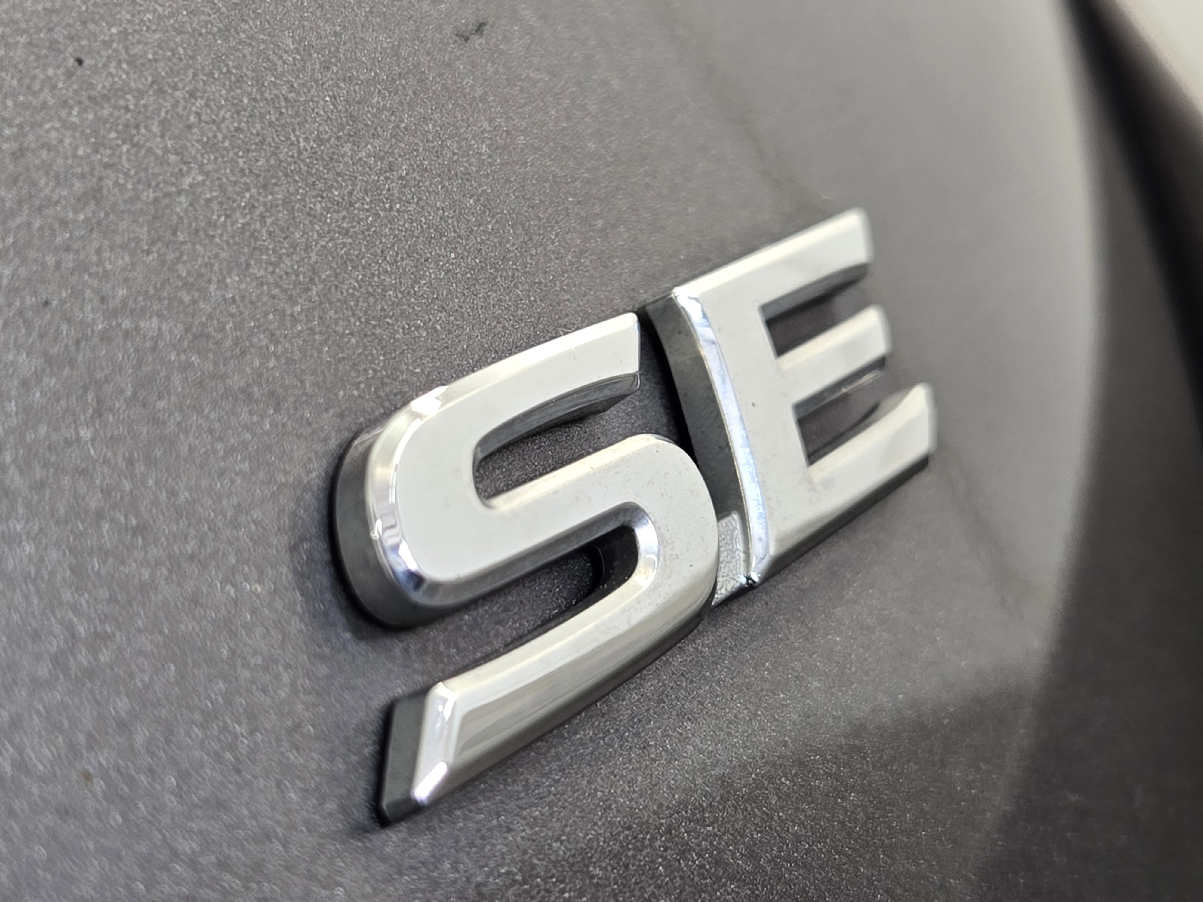 Used 2021 Toyota Camry SE FWD image 13