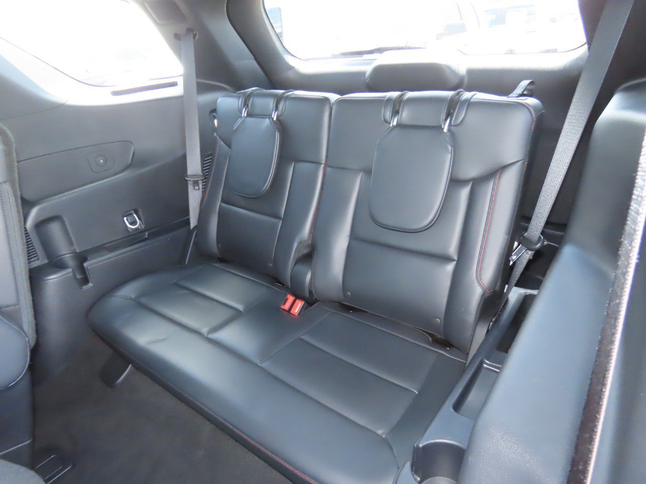 Certified 2025 Ford Explorer ST-Line AWD/4WD image 22