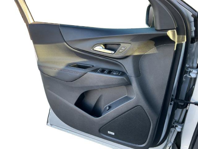 Used 2022 Chevrolet Equinox RS w/ RS Leather Package FWD image 21