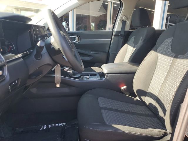 Used 2021 Kia Sorento LX image 14