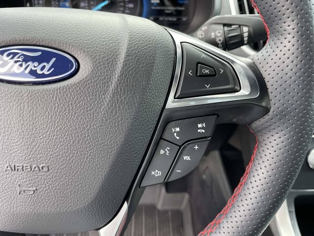 Certified 2024 Ford Edge ST-Line AWD/4WD image 12