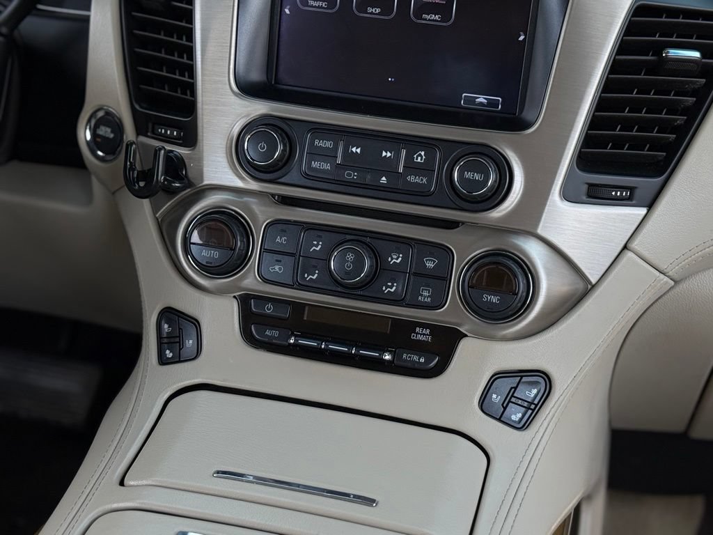 Used 2017 GMC Yukon Denali AWD/4WD image 21