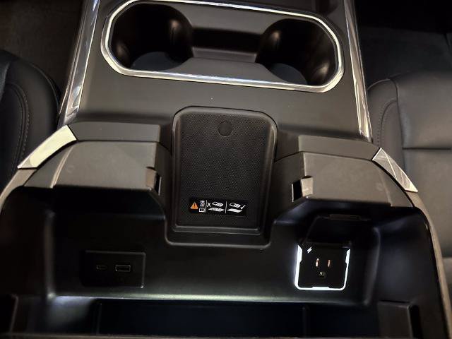 Used 2025 Chevrolet Silverado 3500 LTZ w/ LTZ Plus Package AWD/4WD image 23