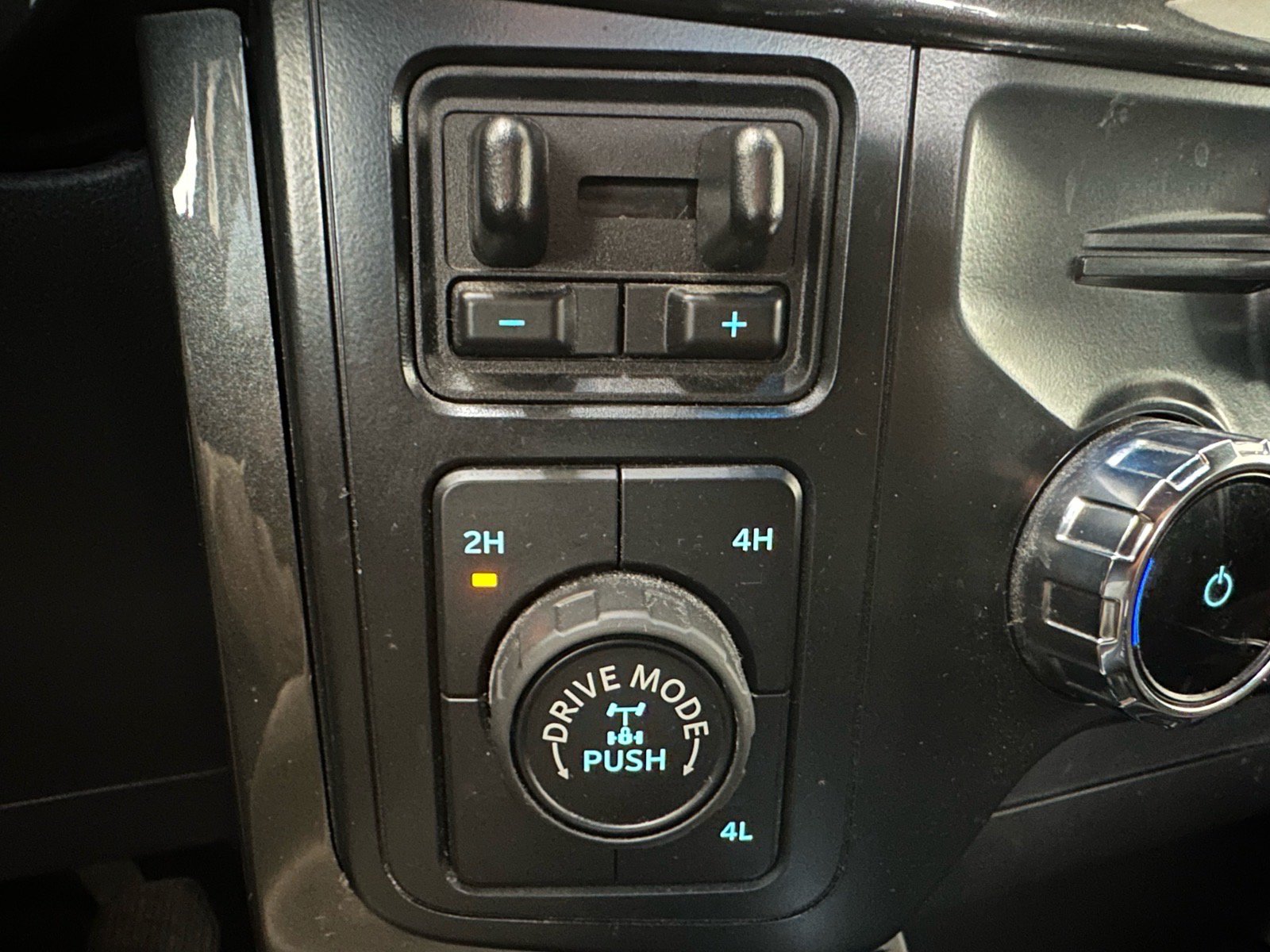 Certified 2022 Ford F150 XLT w/ Equipment Group 302A High AWD/4WD image 44