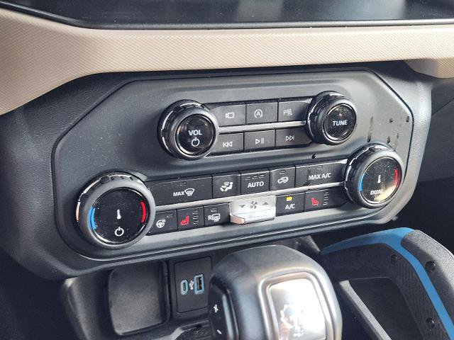 Certified 2022 Ford Bronco Wildtrak image 18