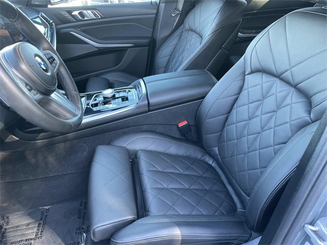 Used 2024 BMW X7 xDrive40i w/ M Sport Package image 21
