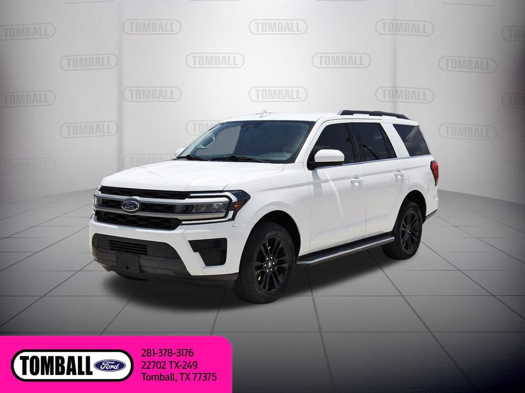 Certified 2022 Ford Expedition XLT RWD image 3
