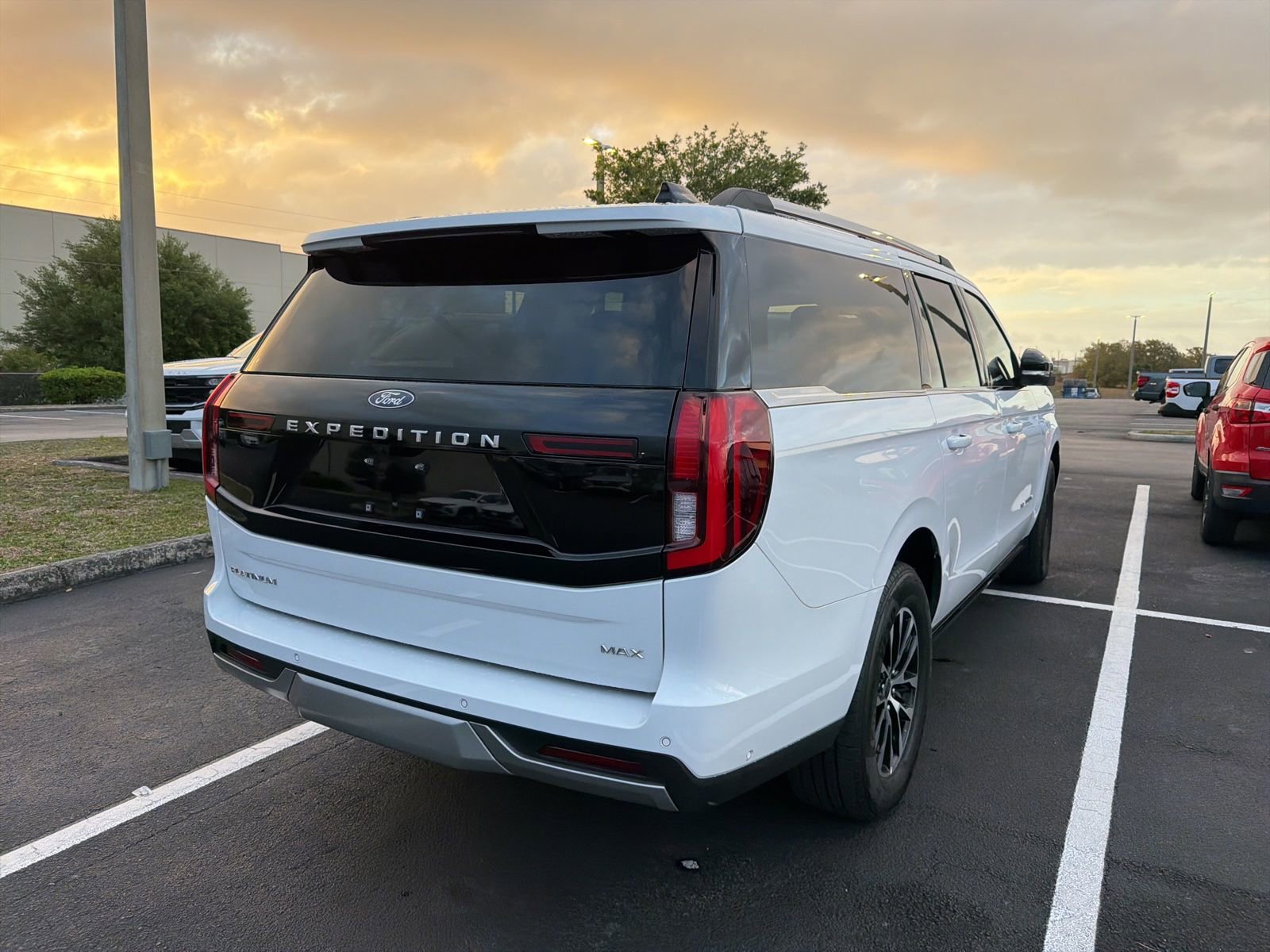 Certified 2025 Ford Expedition Max Platinum image 7