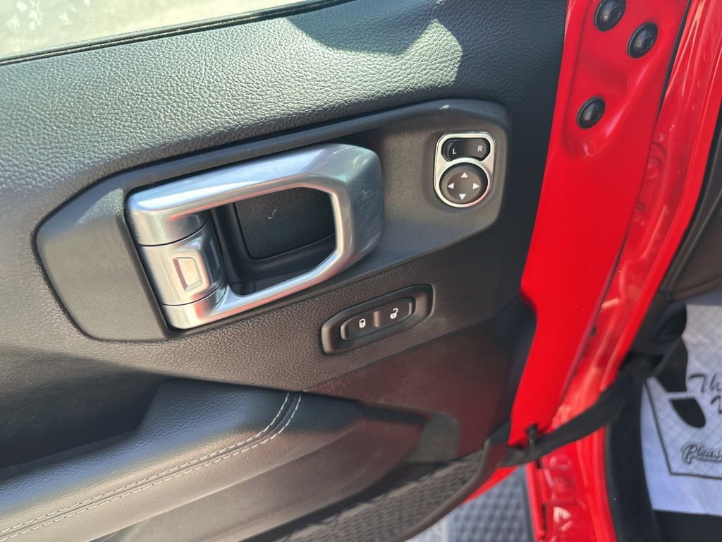 Used 2023 Jeep Gladiator Overland image 15