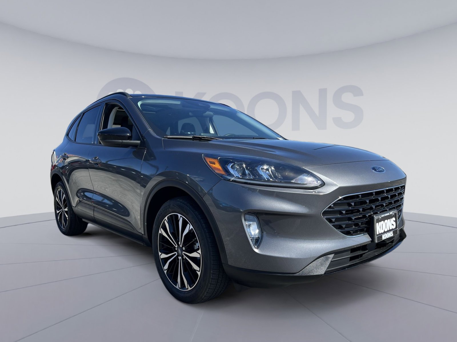 Certified 2022 Ford Escape SEL w/ SEL Stealth AWD Package image 10