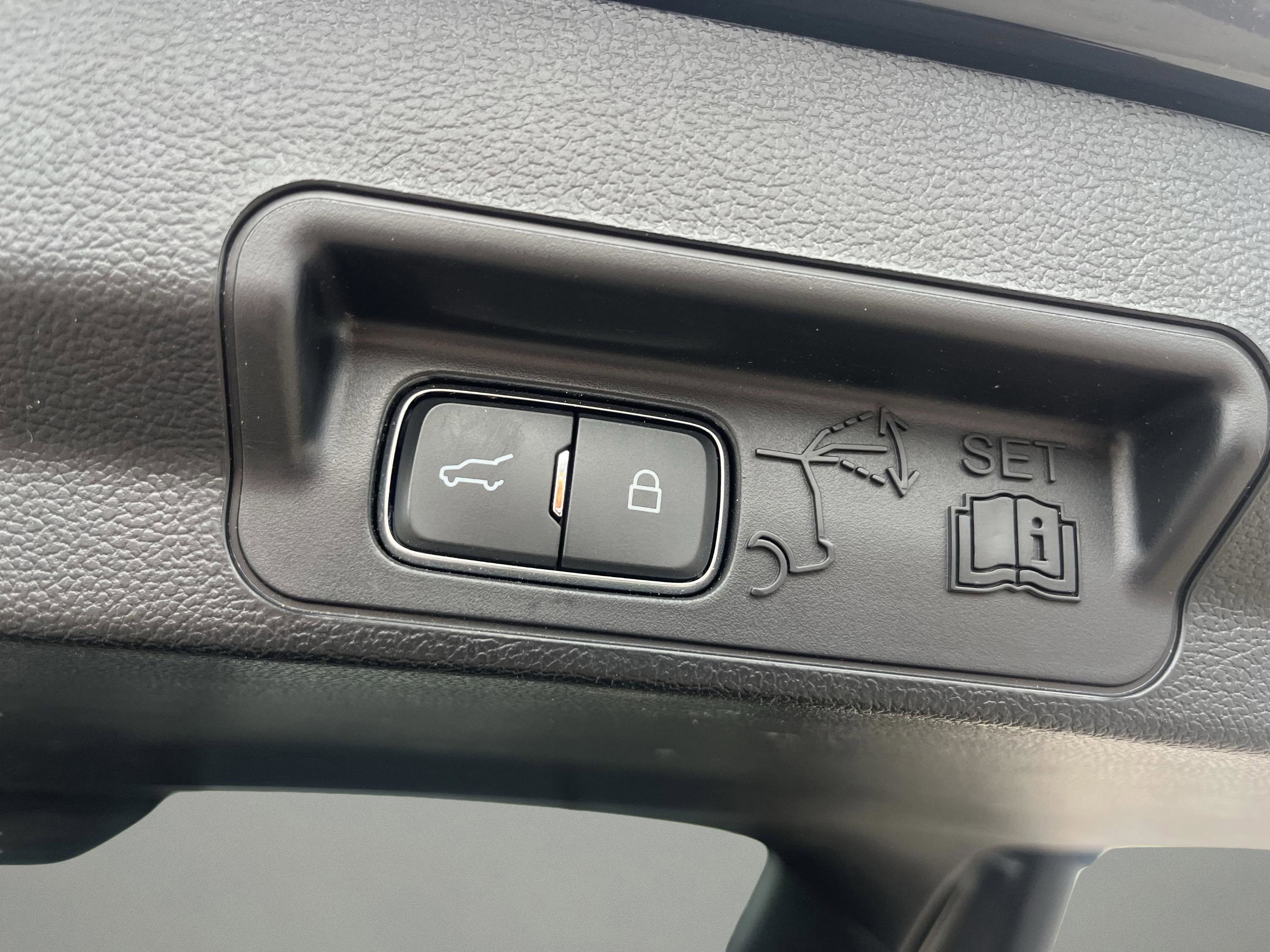 Certified 2023 Ford Explorer XLT w/ Equipment Group 202A image 37