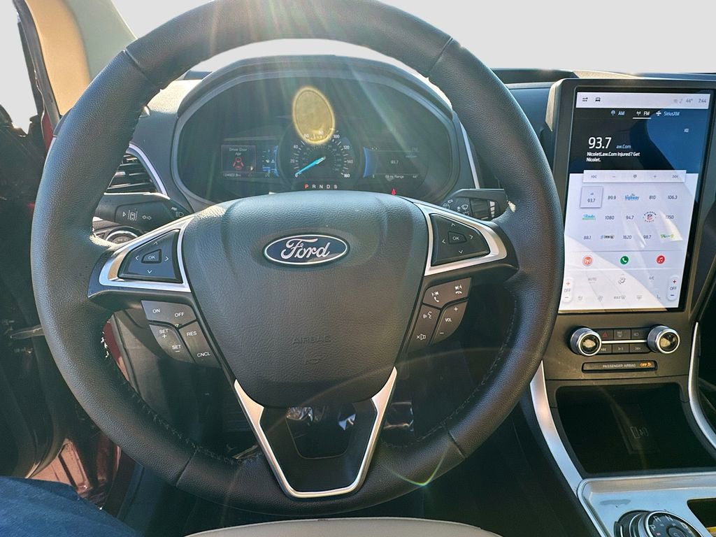 Certified 2024 Ford Edge SEL w/ Convenience Package AWD/4WD image 10