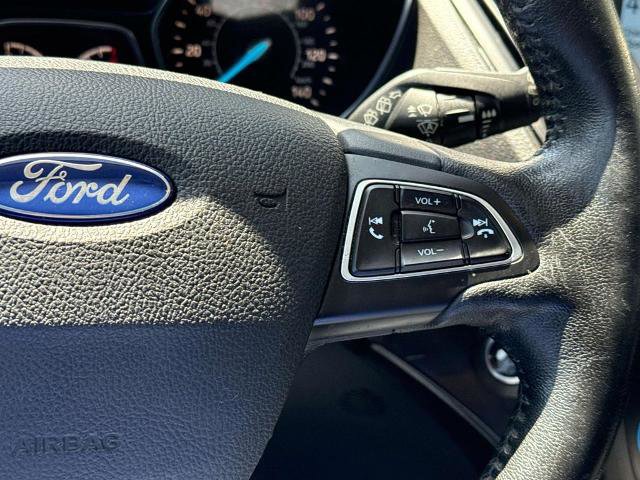Certified 2019 Ford Escape Titanium FWD image 15