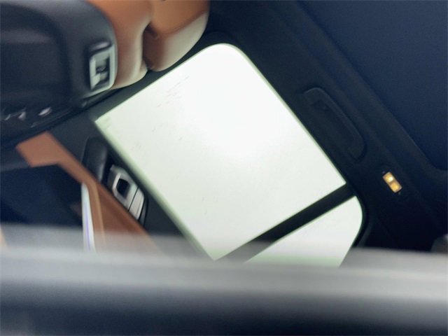 Used 2023 BMW X5 sDrive40i w/ Parking Assistance Package image 9